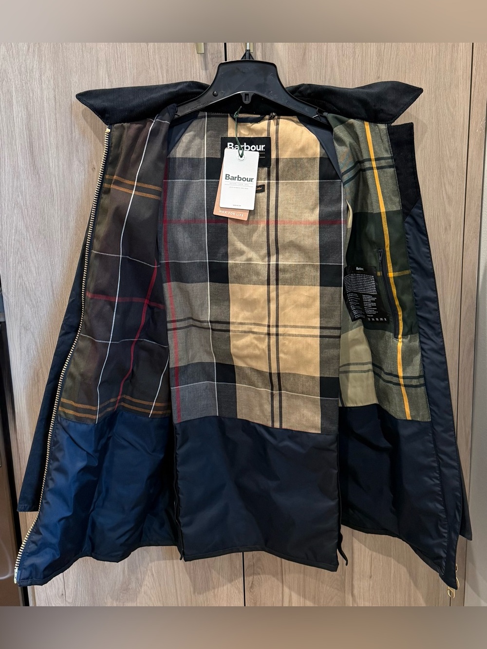 NWTs Barbour Women’s Highclere Hooded Waxed Jacket. Navy. Size 6 US - Picture 6 of 14